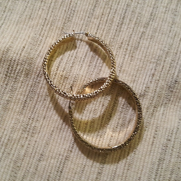 Pebbled Gold Colored hoops with Safety Closure - Picture 6 of 7